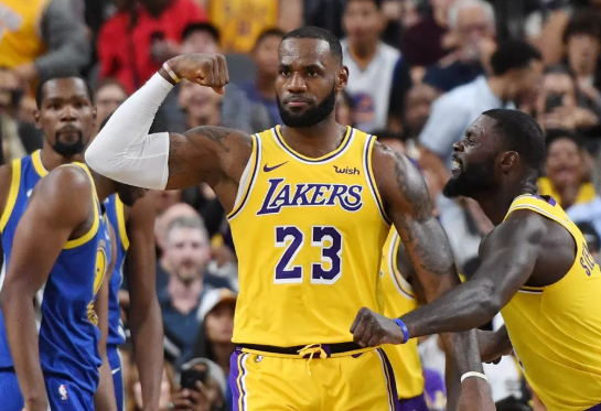 Lebron lakers.PNG