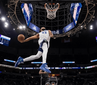Towns dunk